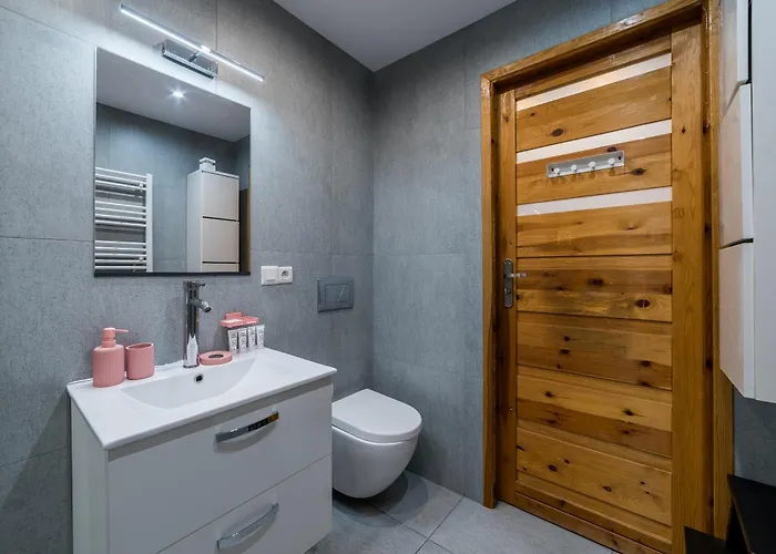 Maleckiego Moments By Bookinghost * Poznan